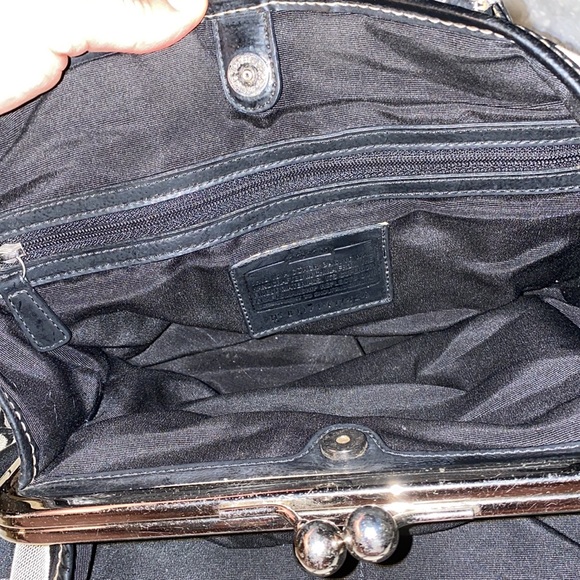 COACH purse - Picture 4 of 6